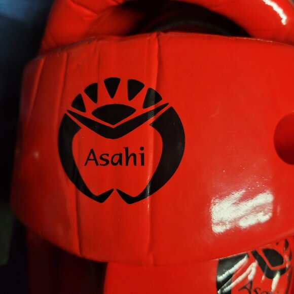 Martial arts sparring gear - Picture 2 of 9